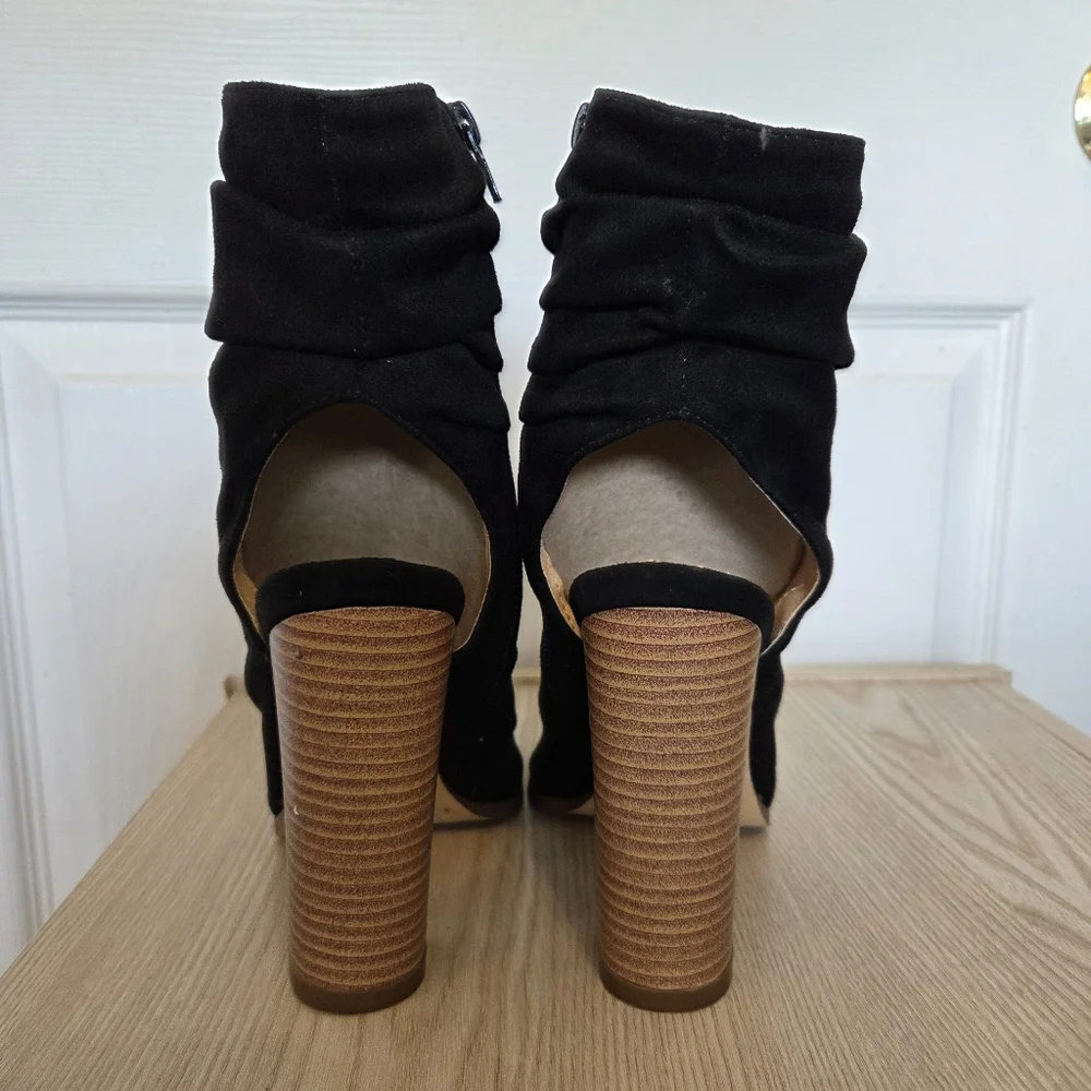 Lulus Black Open Toe Open Back Zip Up Scrunched Stacked Heel Booties Size 7